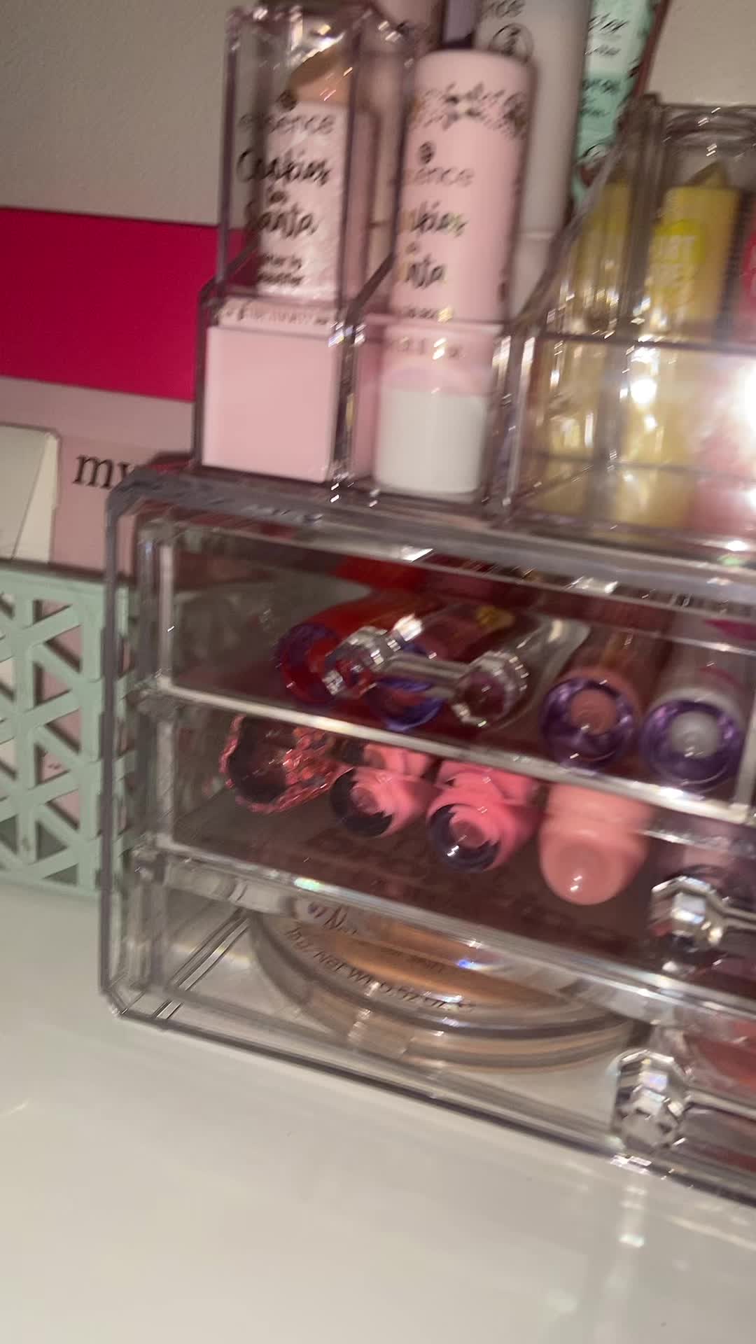 @Essence lover💞