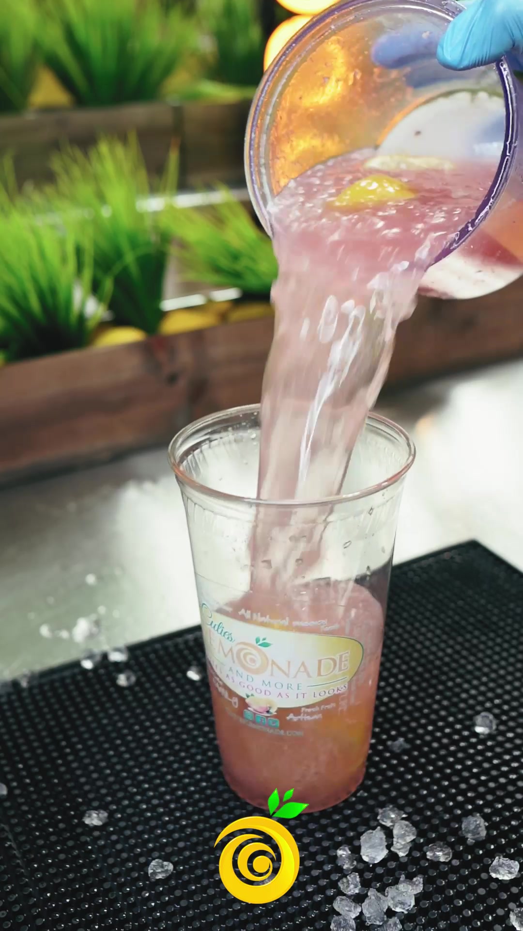 @Cuties Lemonade & Mo