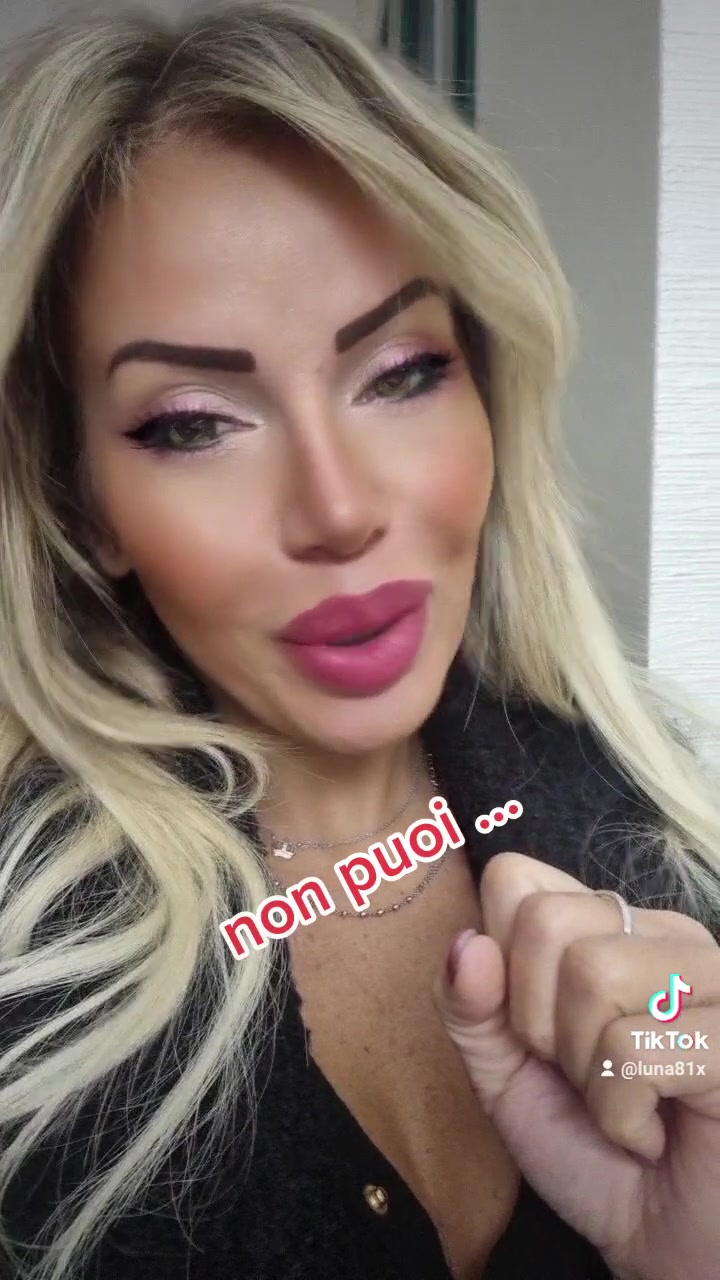 @Luna