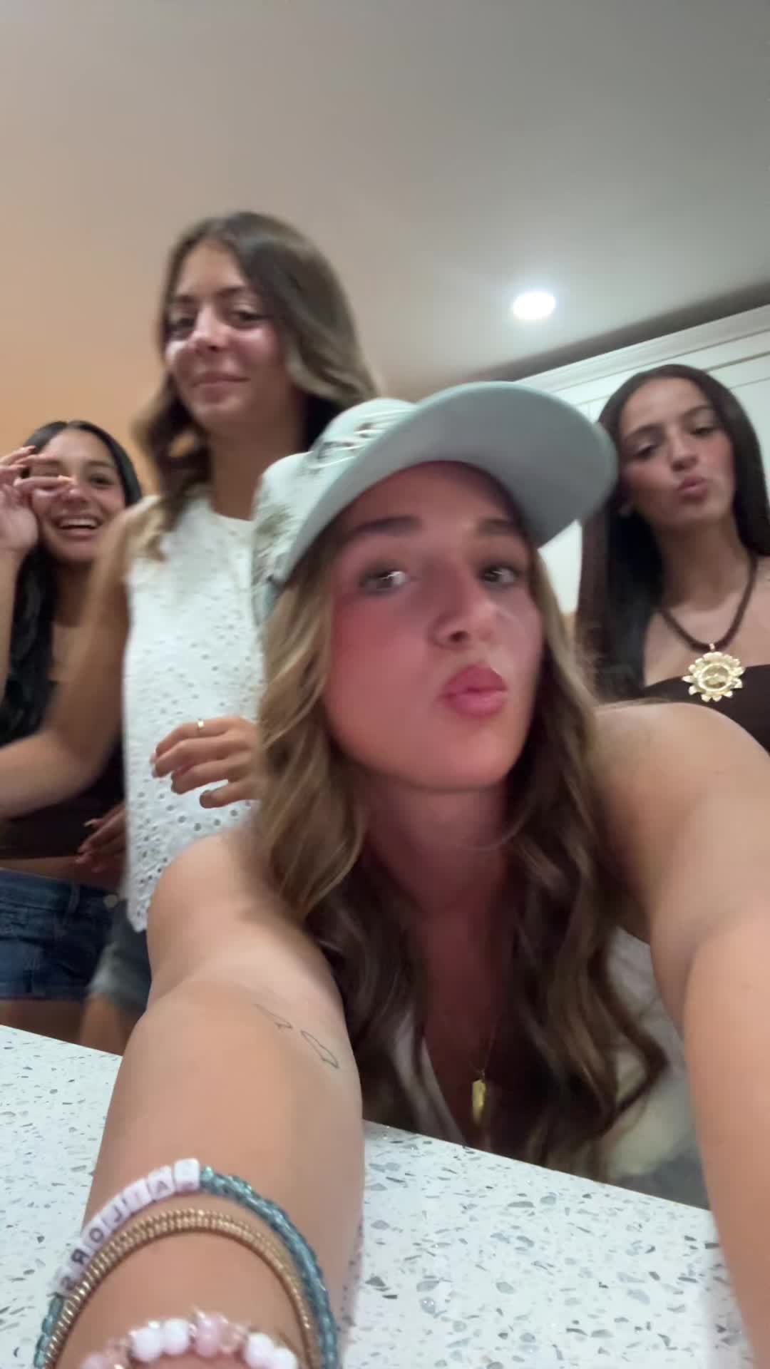 @ella
