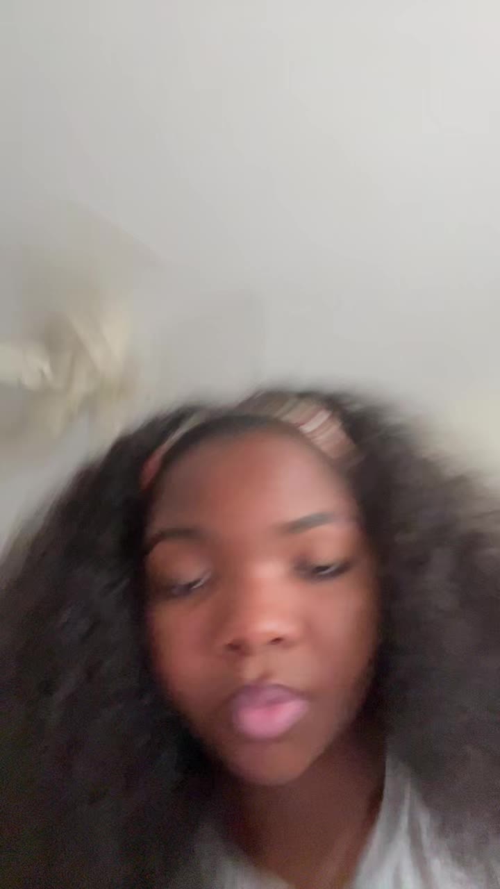 @lurkingglouu