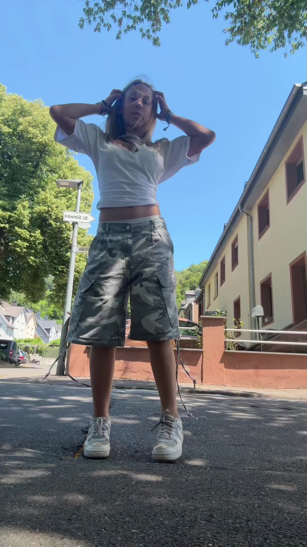 @vali_dance.acc