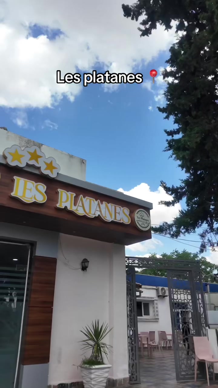 @restaurant les platanes