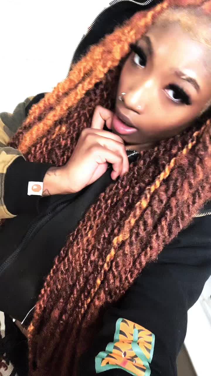 @smurkk_mya