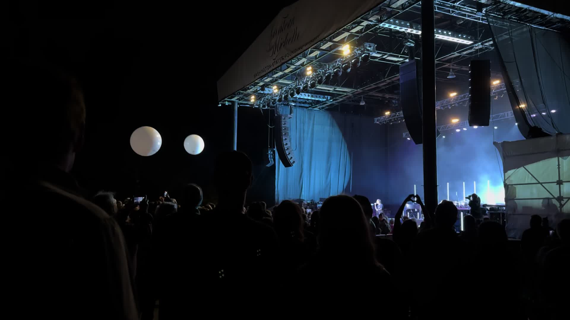 @kelseygoestoconcerts