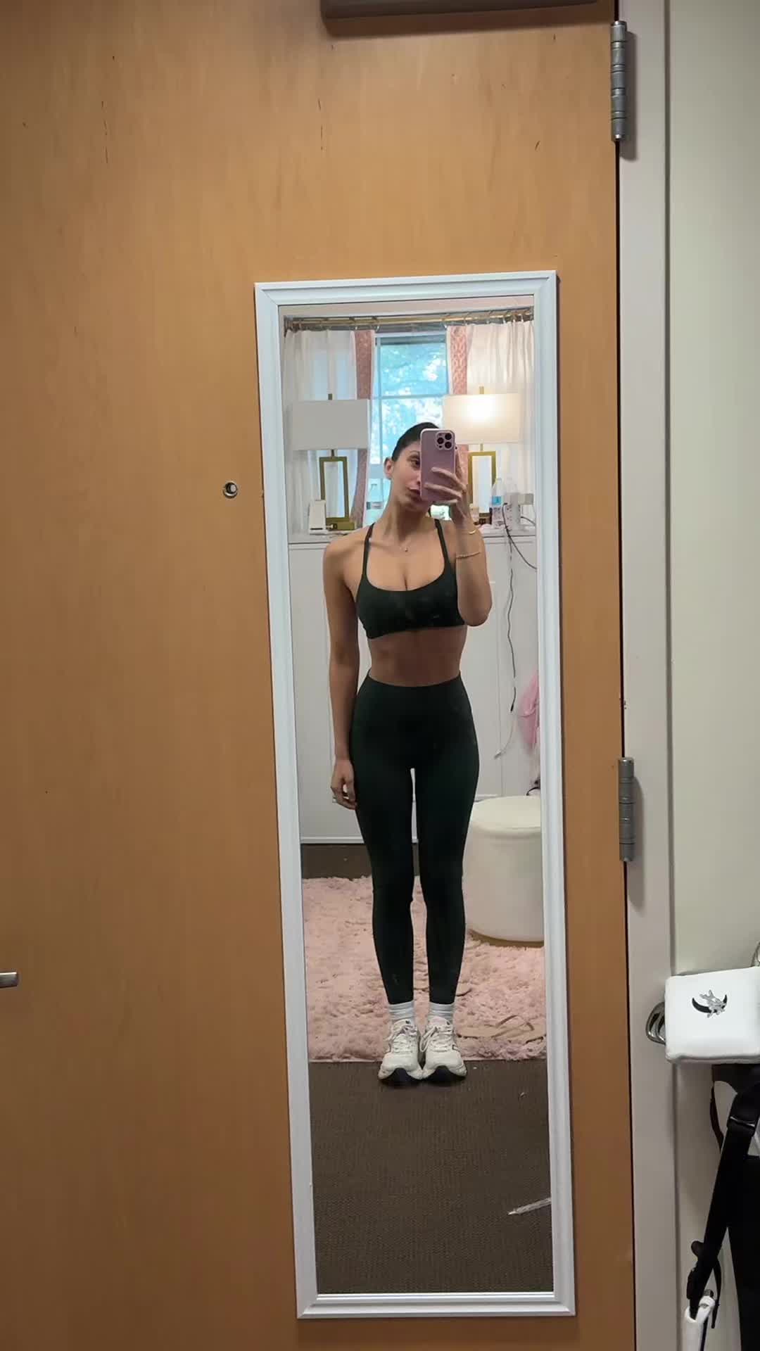 @nikki