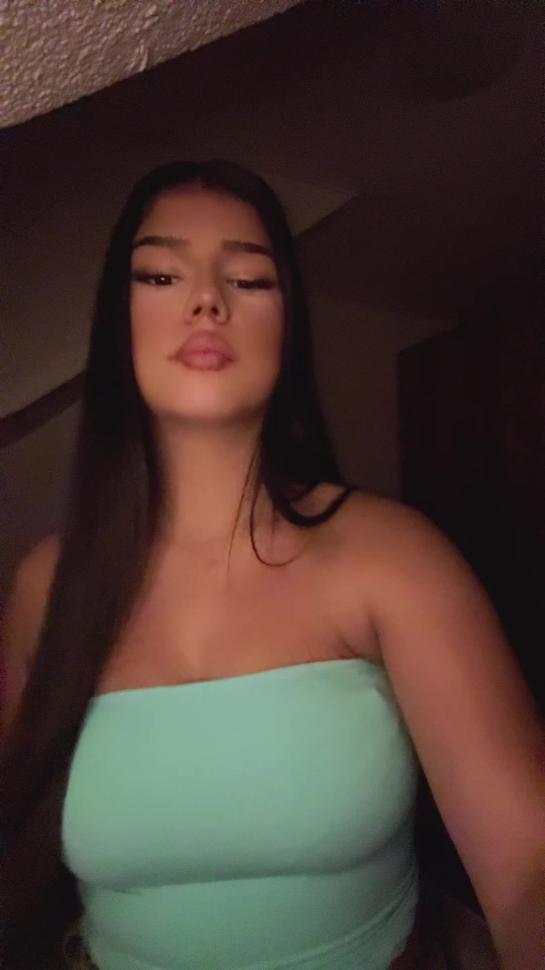 @𝑳𝒆𝒚𝒍𝒂