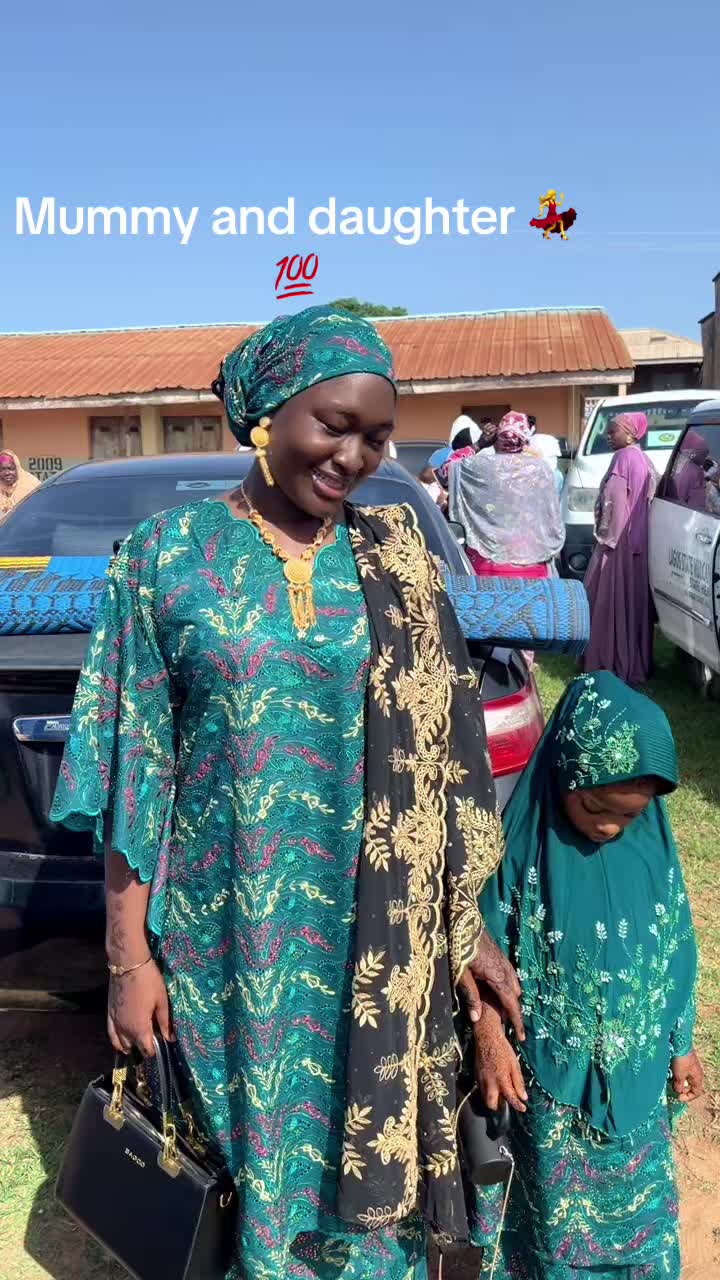 @FATHIAT🥳💯🌺🌸