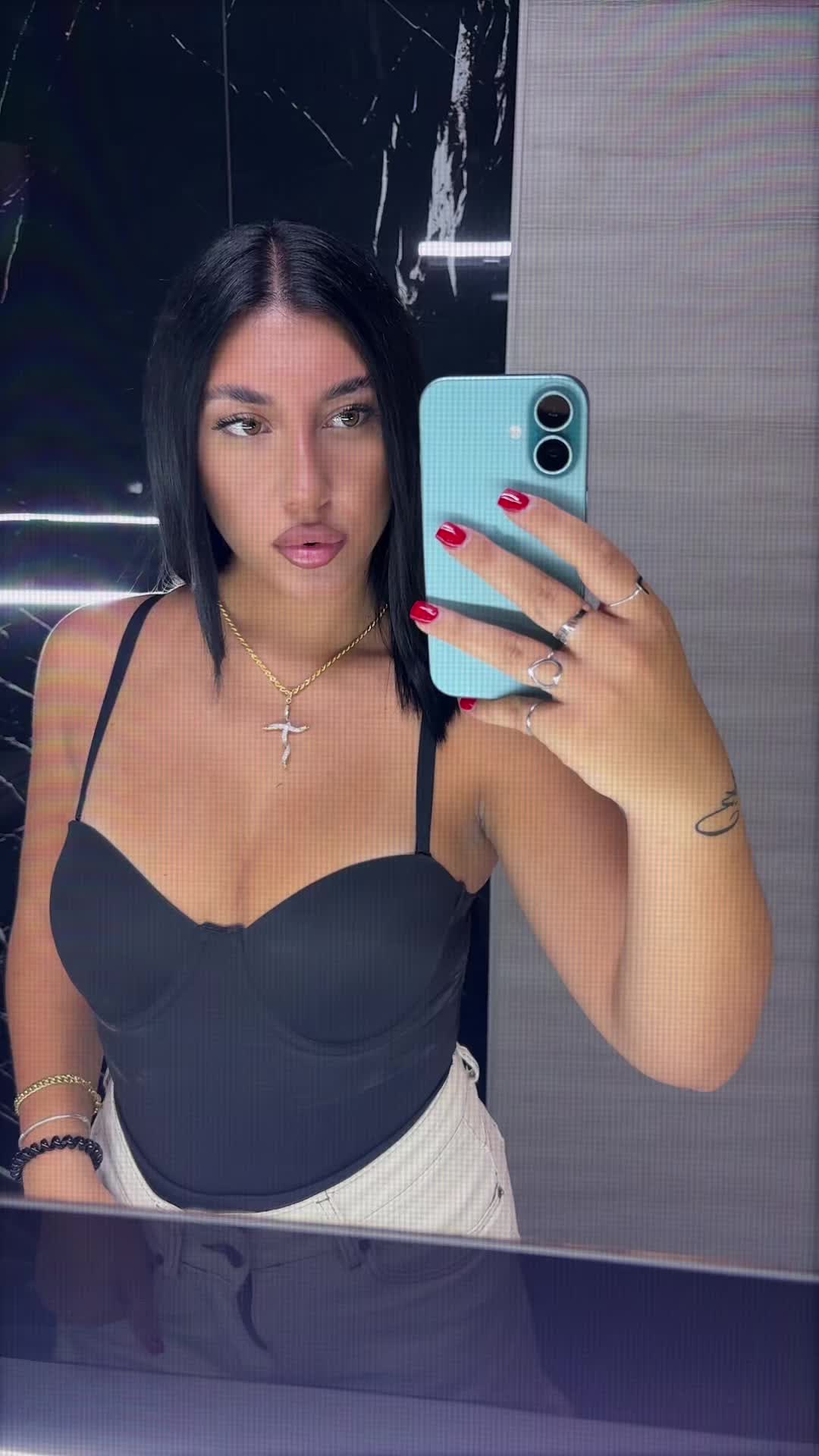 @_Ale