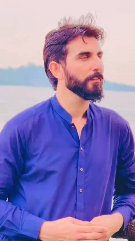 @NABEEL GREEN EYES 👁