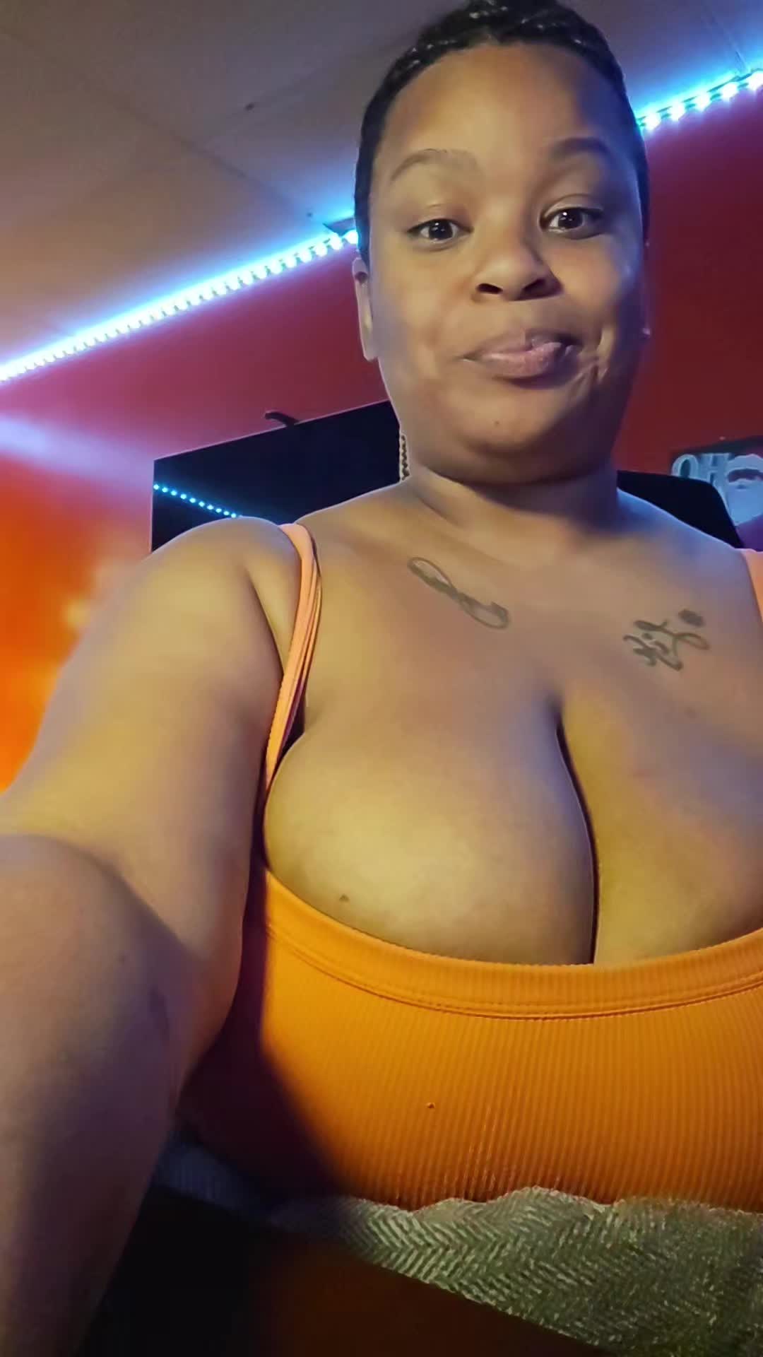 @Msbiancax.com