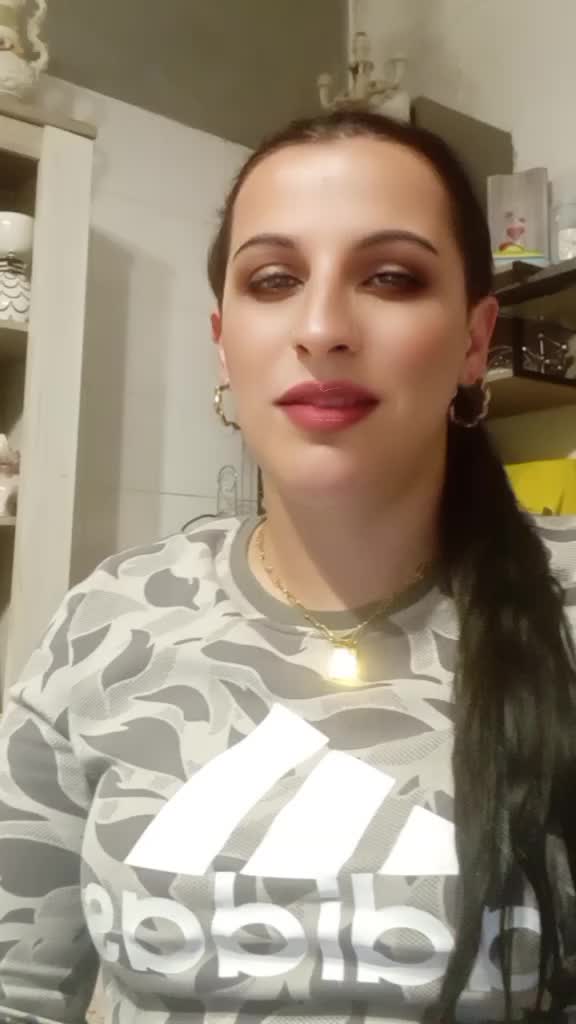 @chiara maniscalco