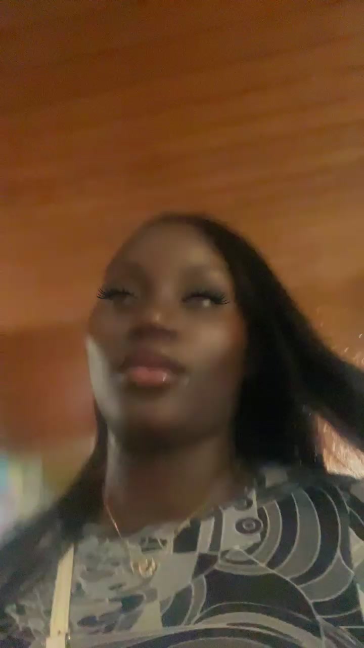 @Shæ💞