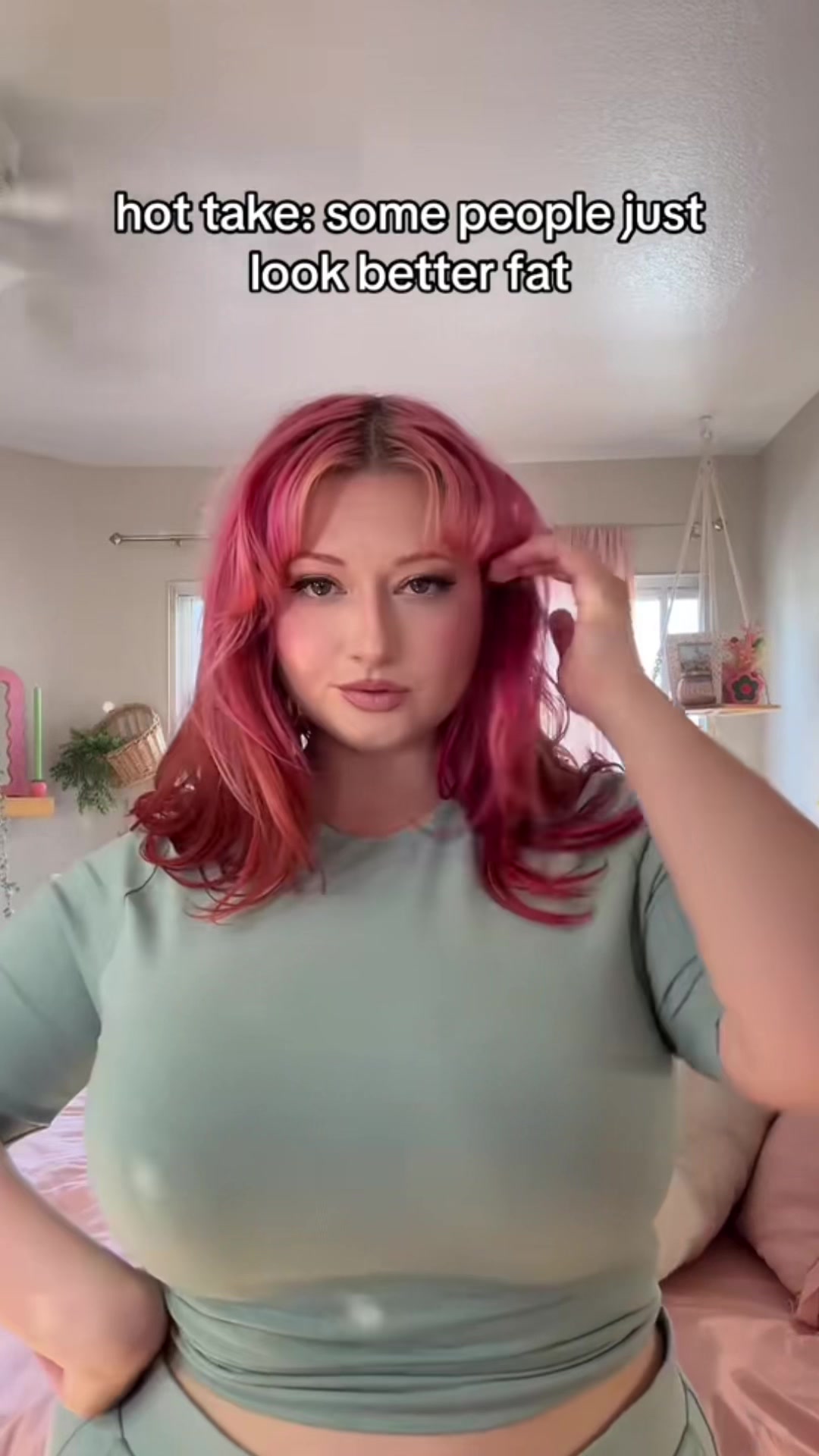 @AlliCaitlin
