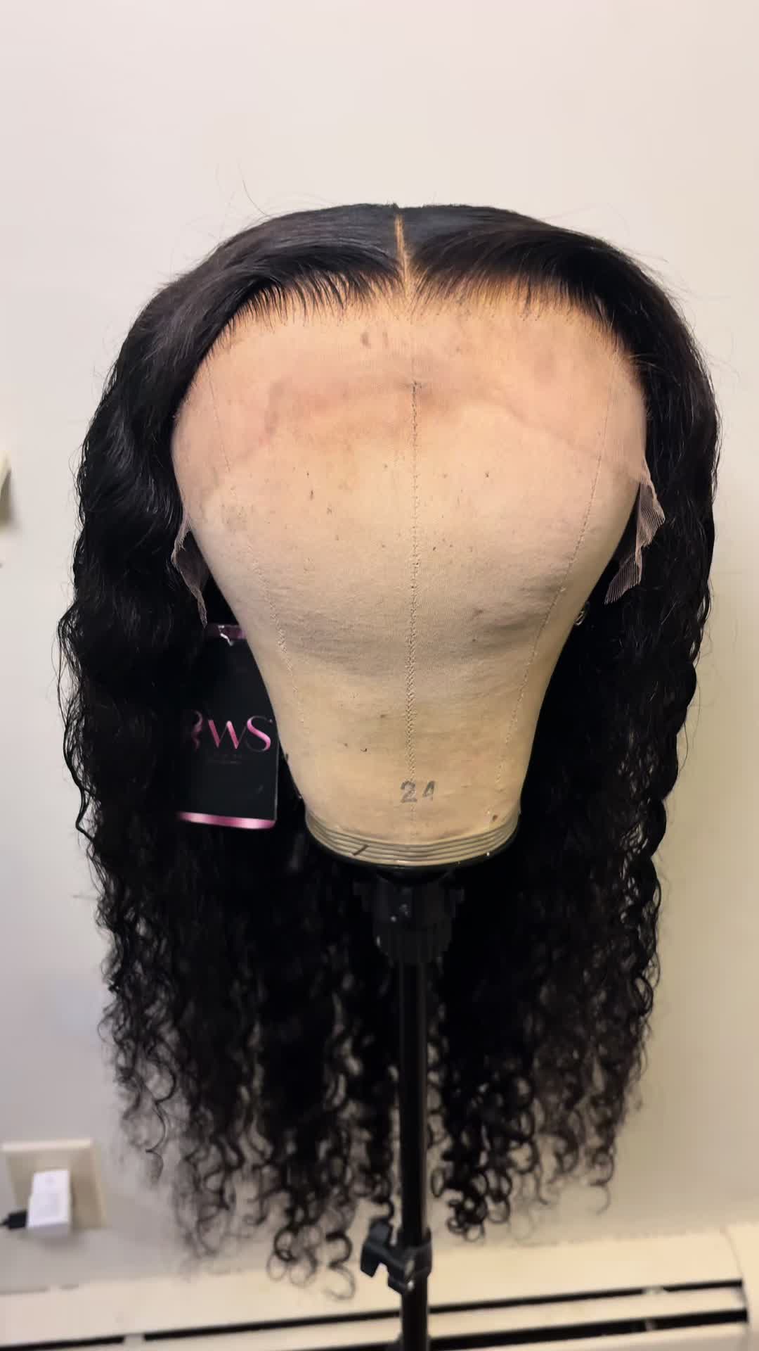 @LovelyLexiee