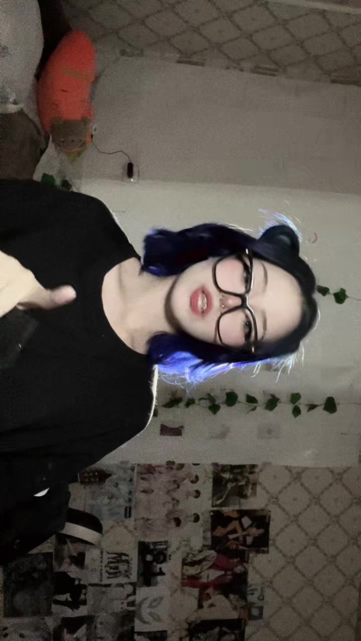 @・✧𝔦𝔪𝔞𝔰𝔩𝔲𝔱✧・