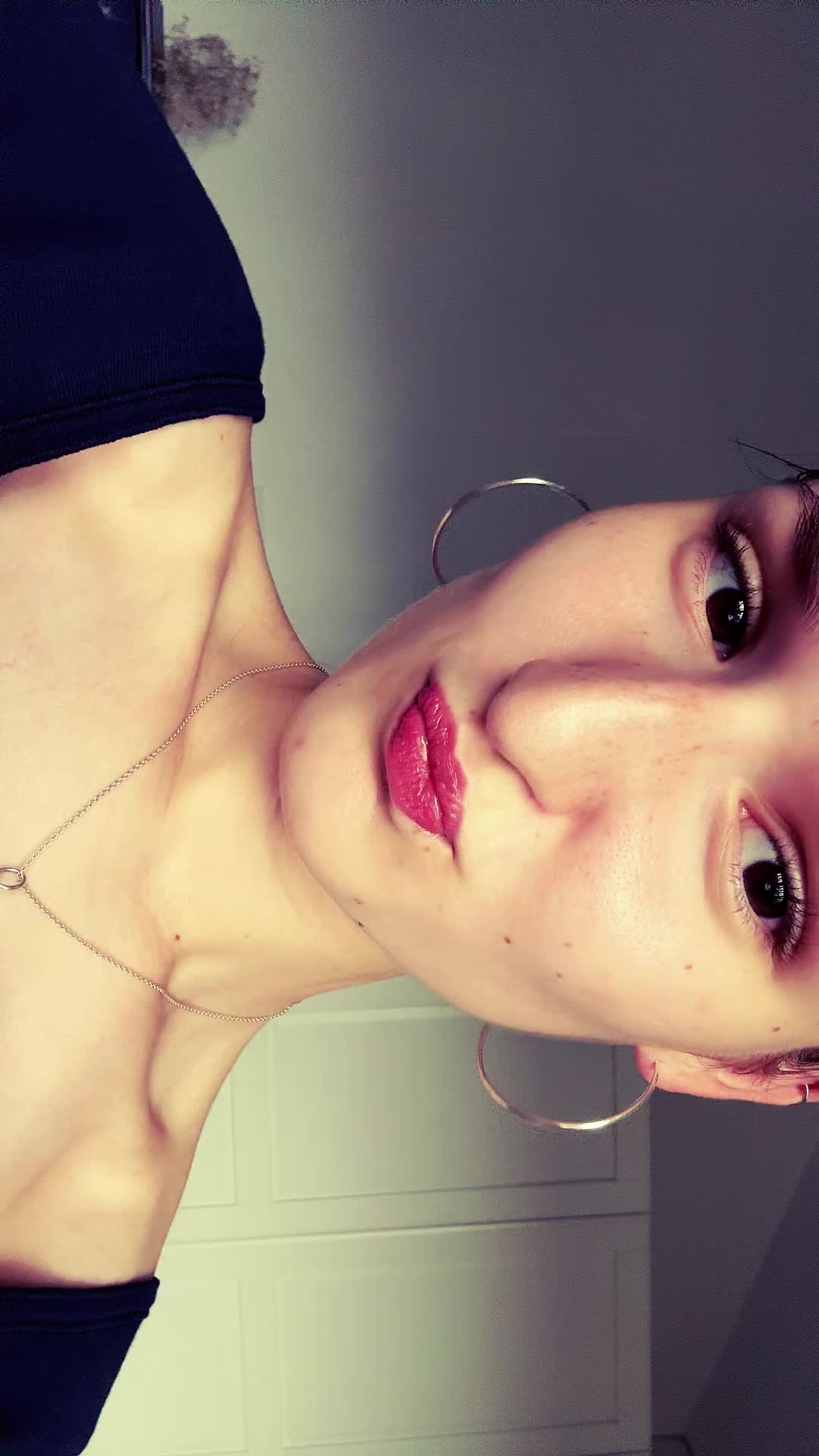 @yurrrlia
