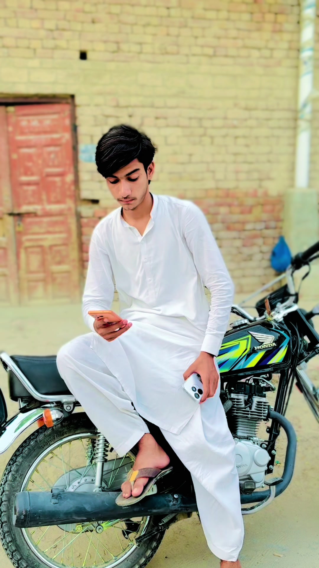 @چوہدری صاحب 😎🦅