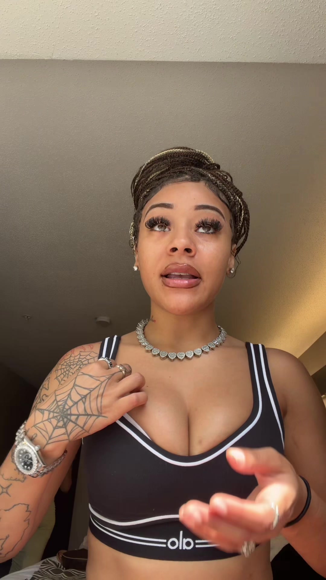 @Isiss Dior 💕🕸️