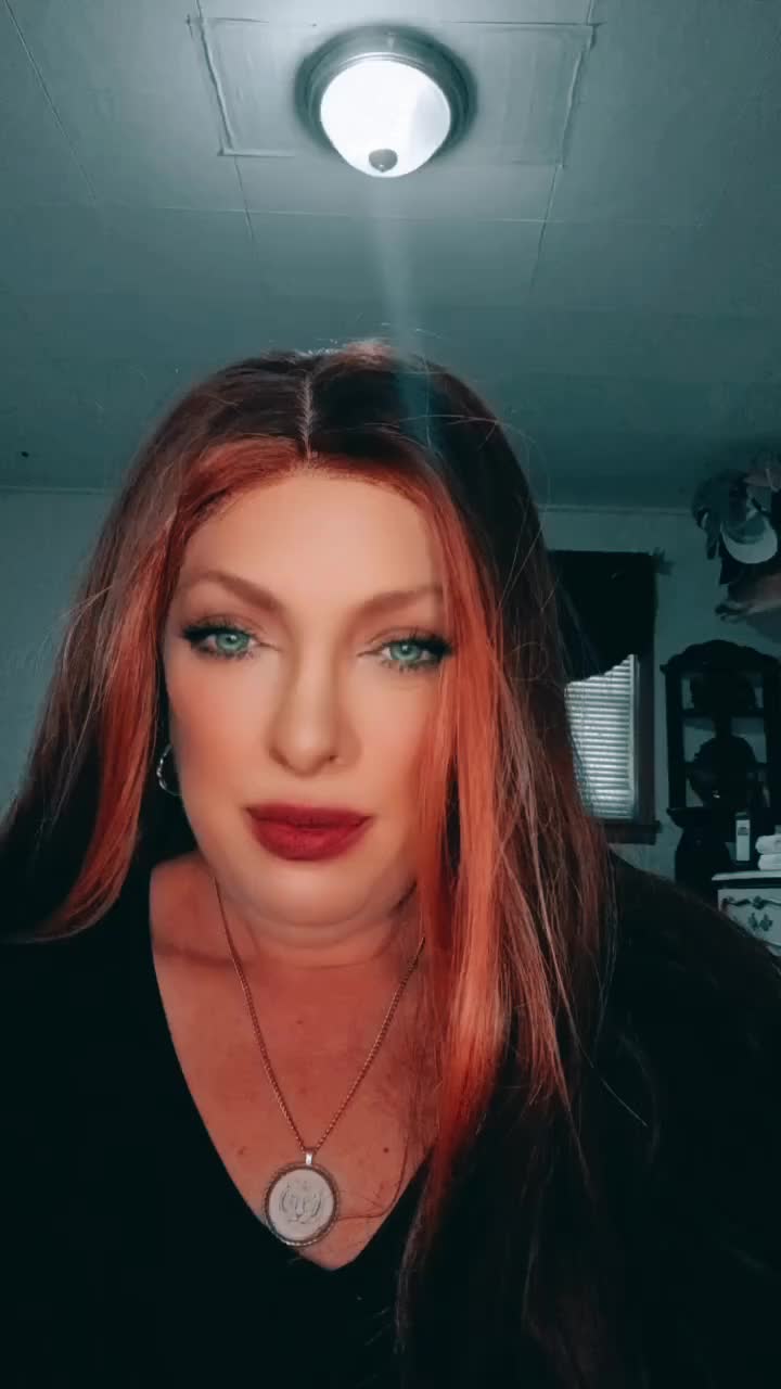 @queenmags