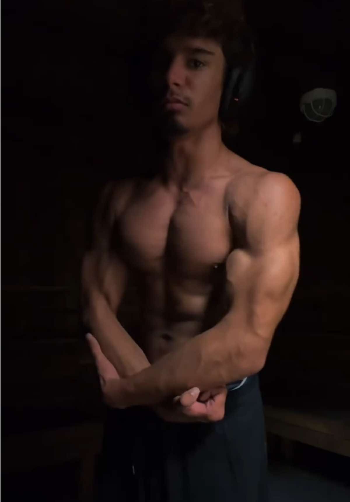 @ThatKidEthan