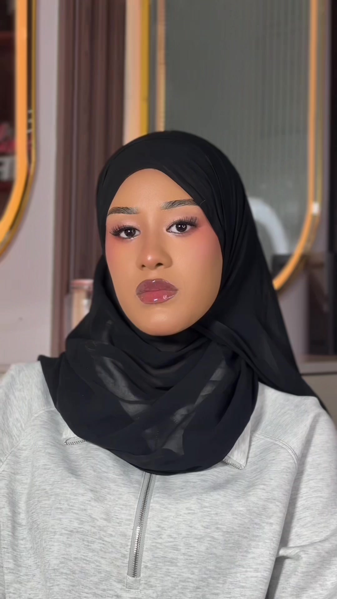 @GLOWUP MAKEUP STUDIO