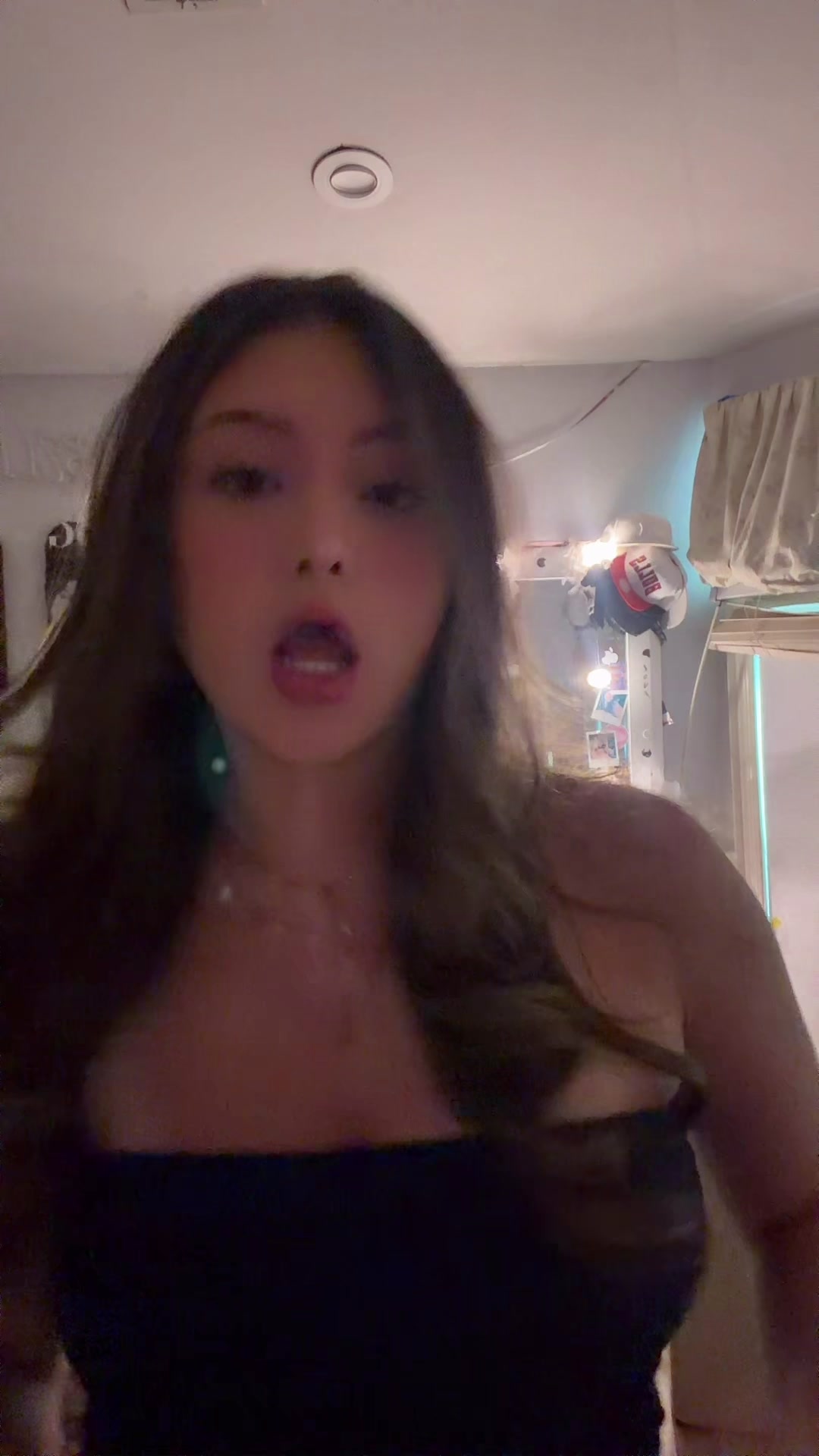 @Isabella