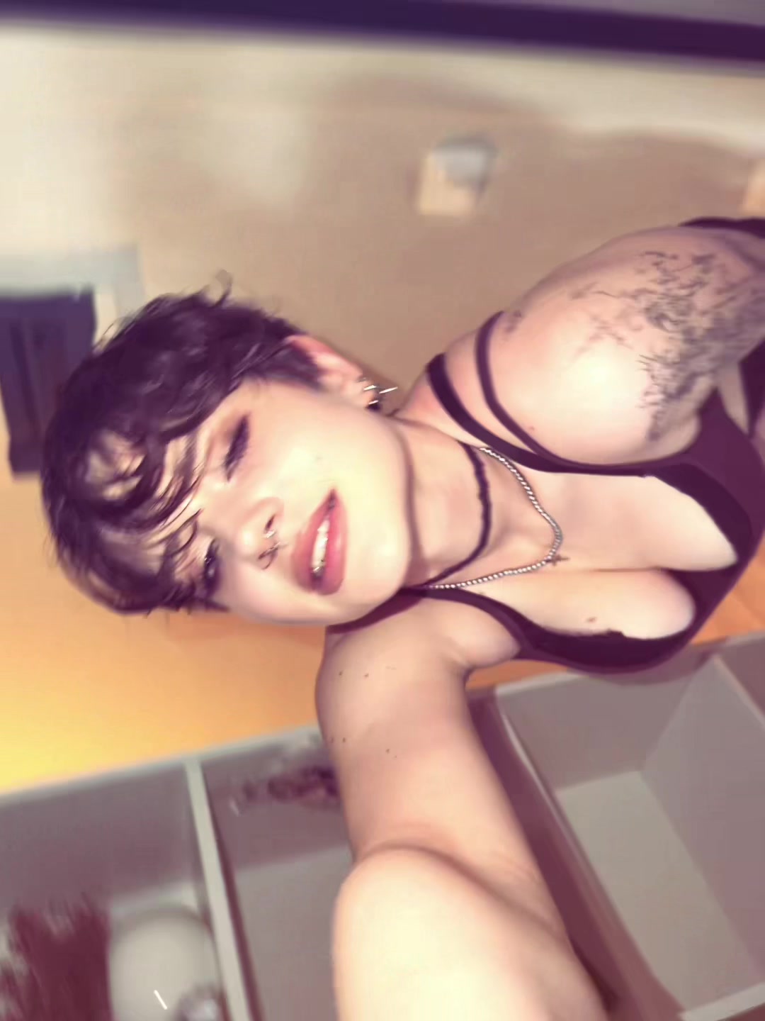 @h3r01nYA