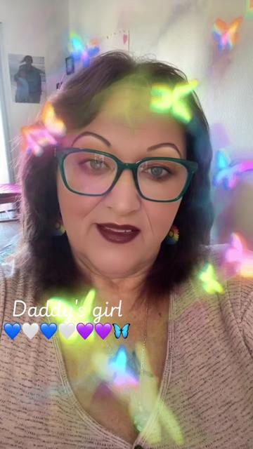 @💙🤍Daddy's girl 💜🦋