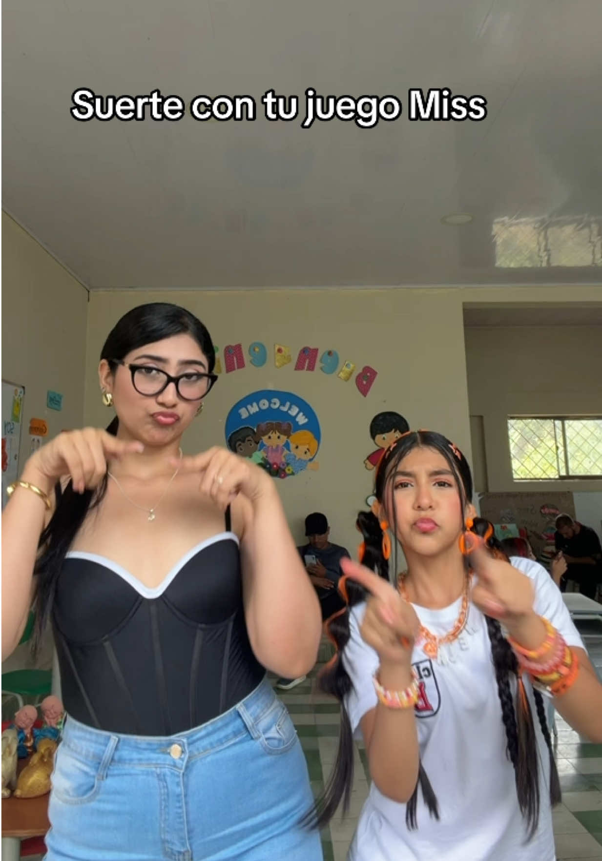 @neelaclaseb