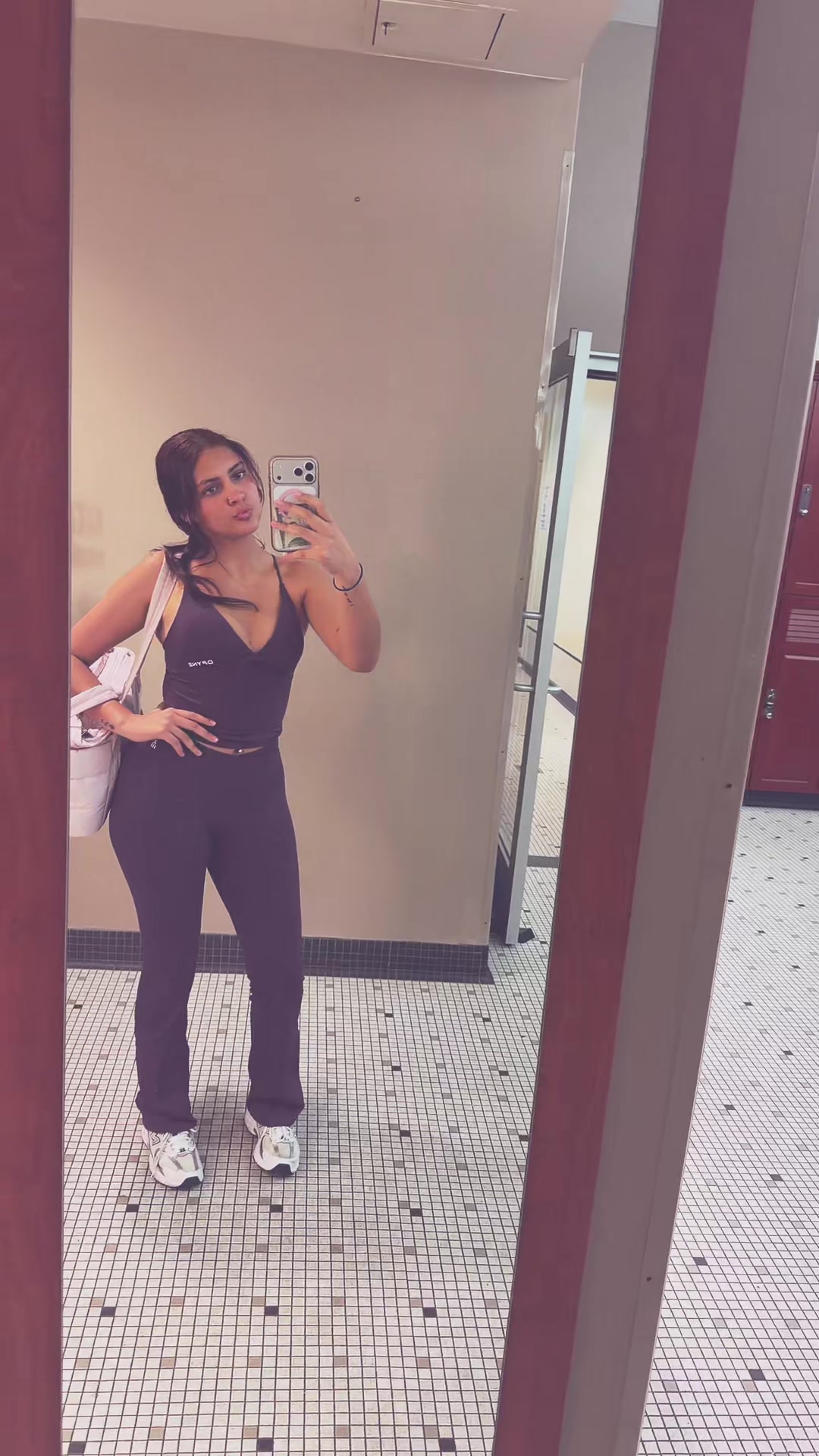 @rose.44444