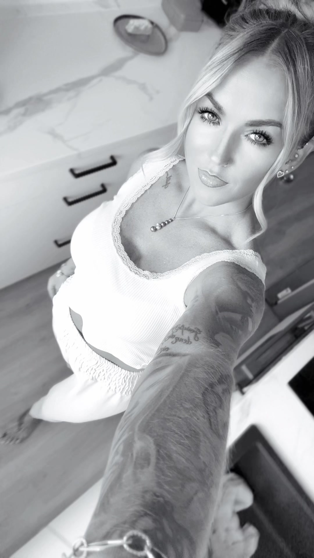 @Lara_kaz777💎