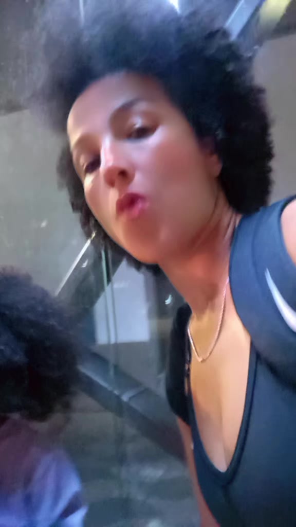 @Nádia
