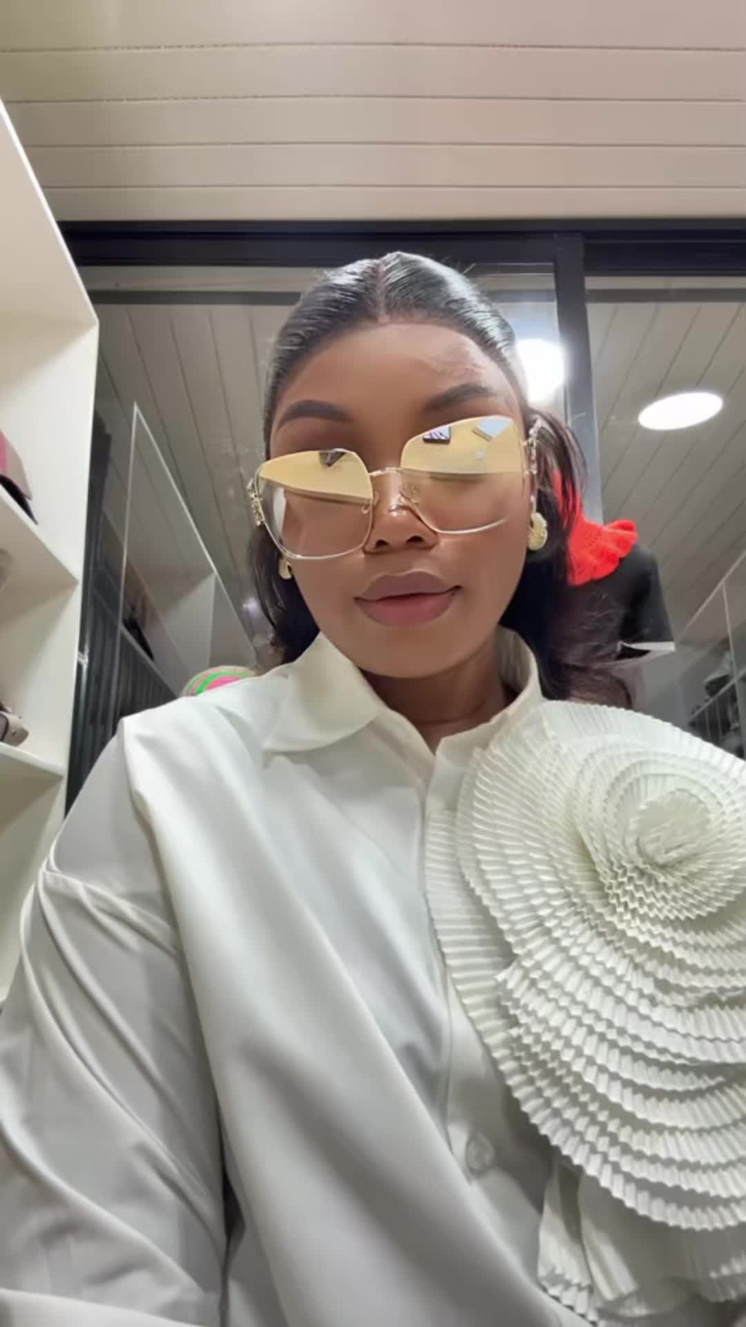 @Roselyne Layo