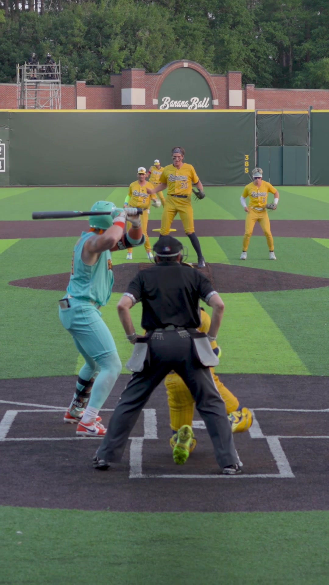 @thesavbananas