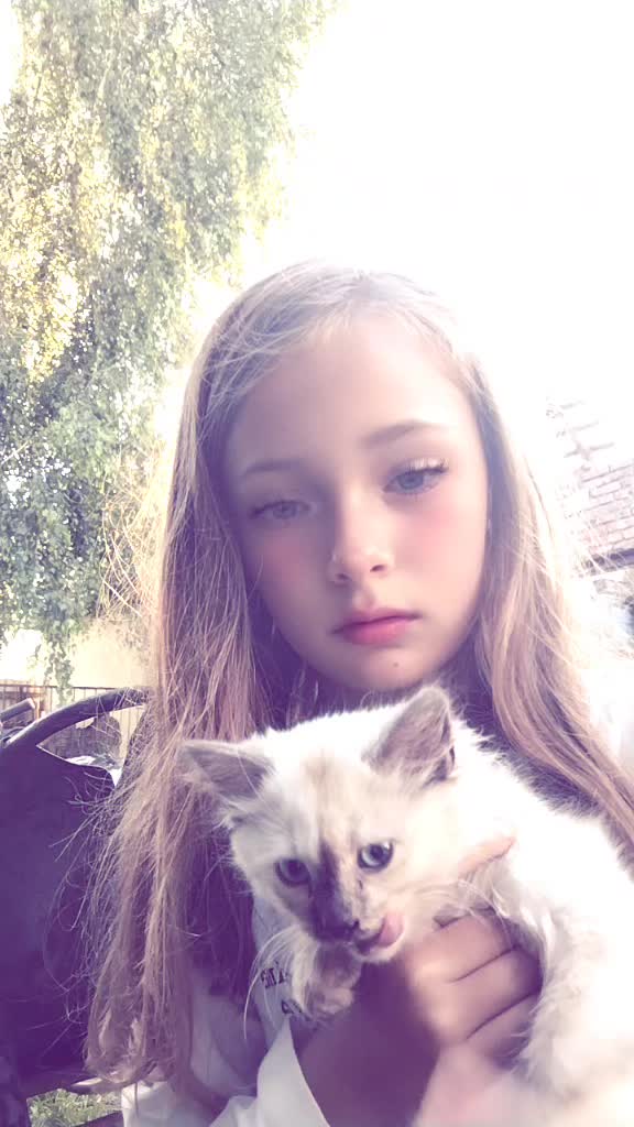 @Варяря