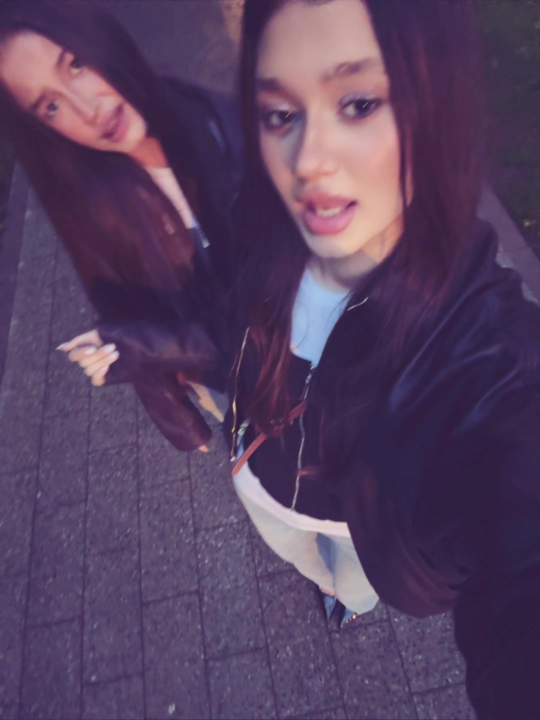 @брюнеточка🎀
