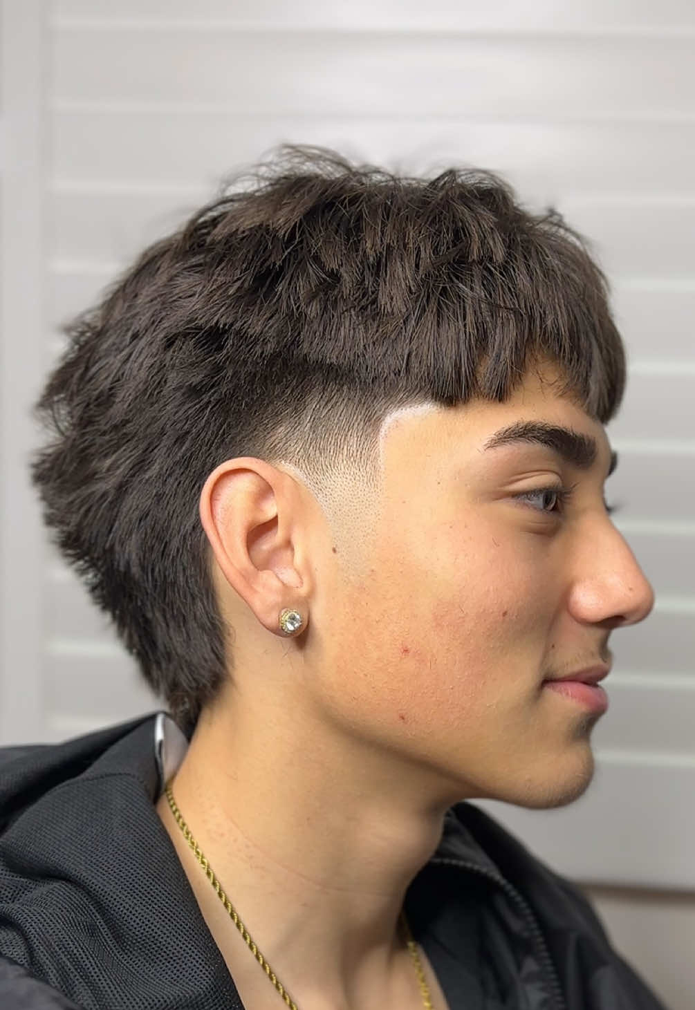 @OLI BARBER