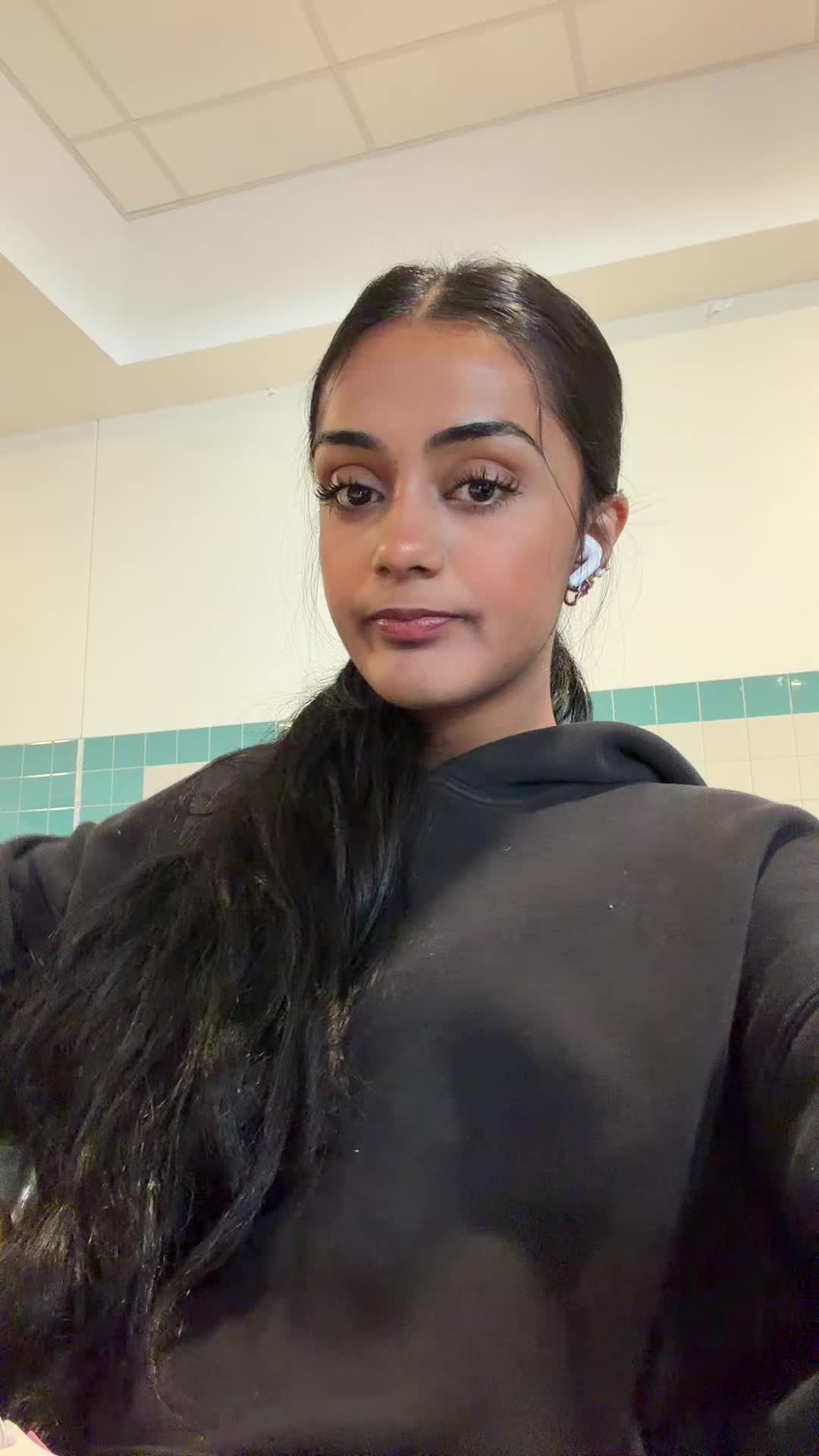 @hiranmayi_spam