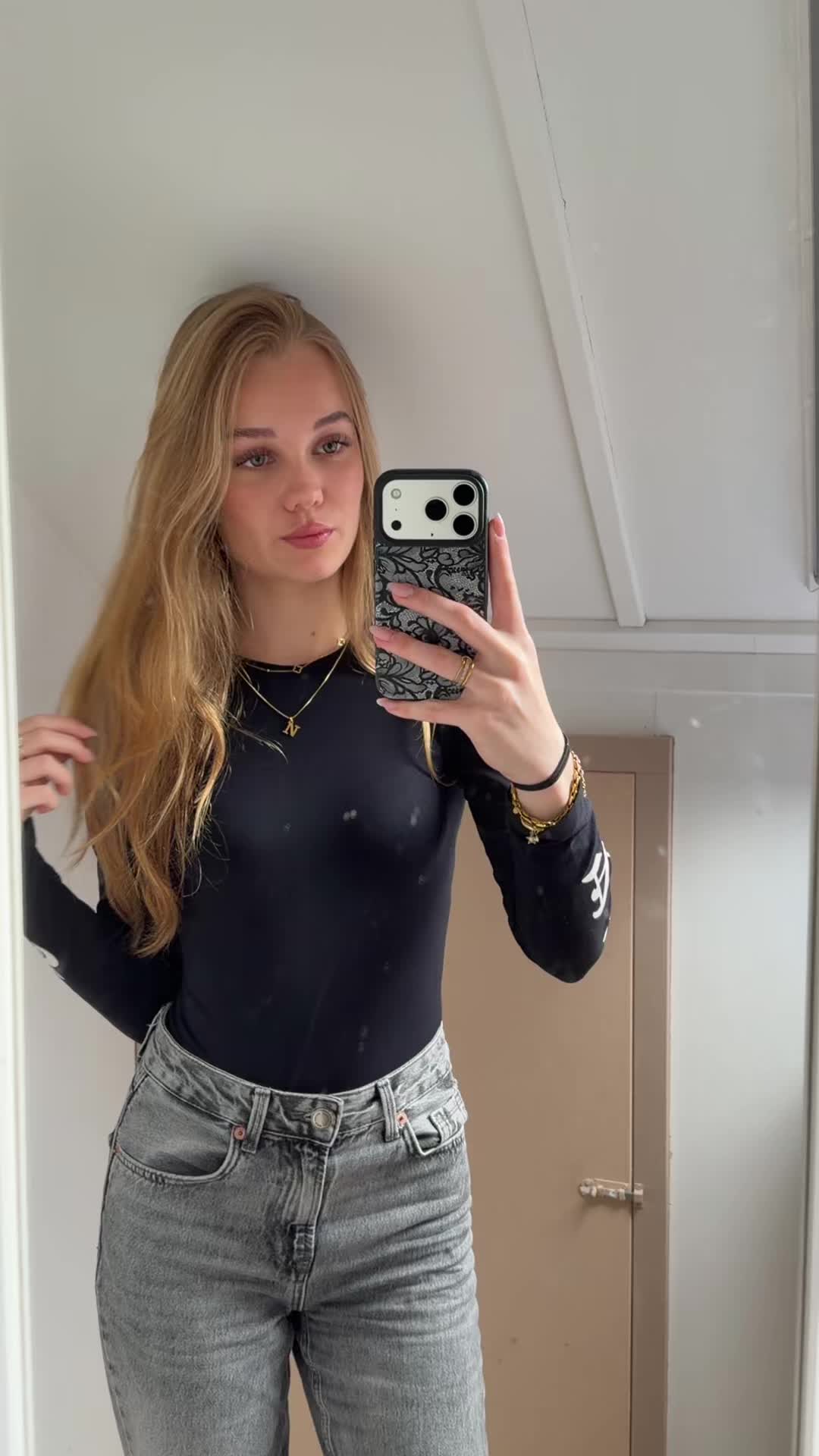 @𝐍𝐢𝐤