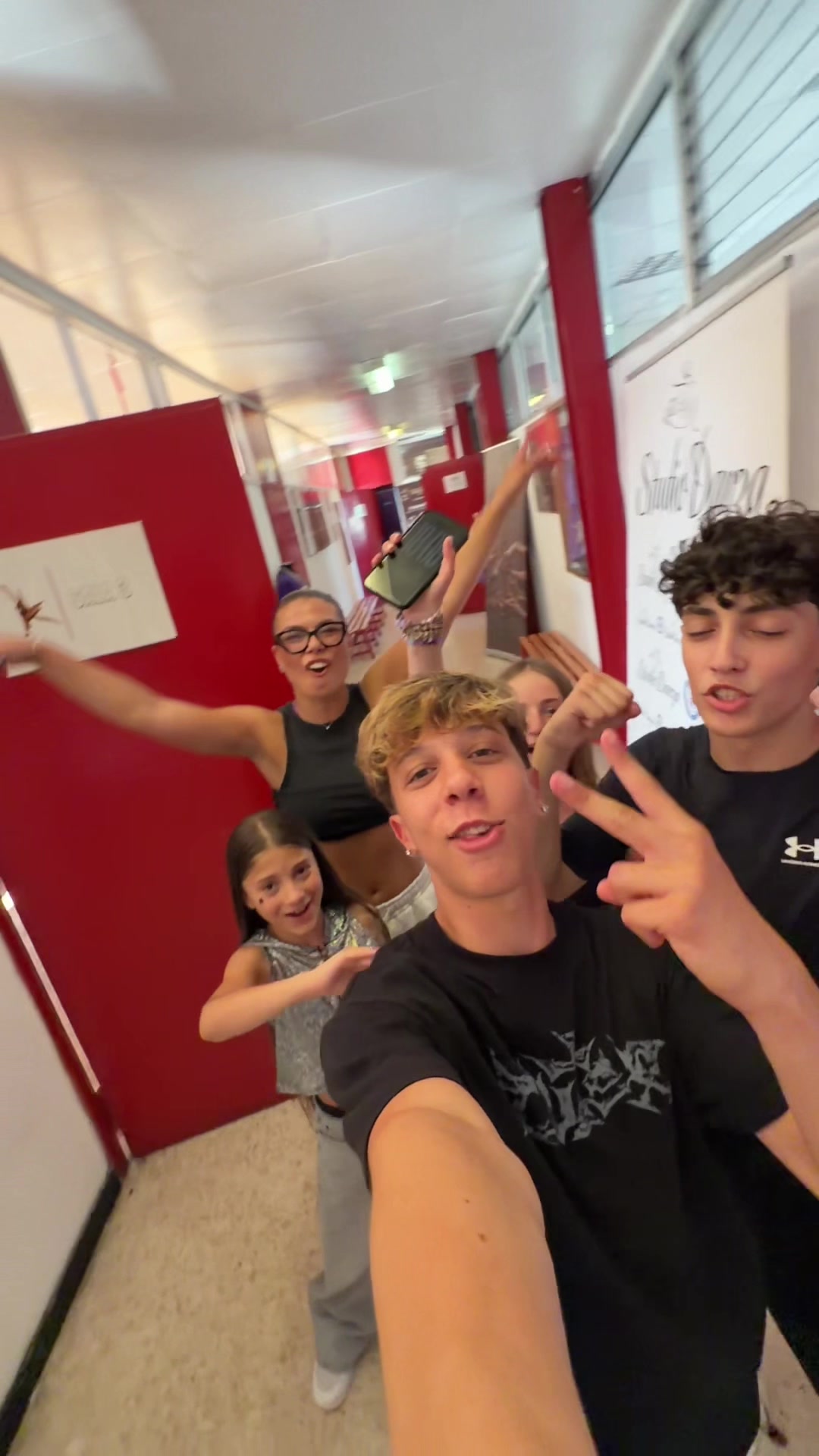 @Nikolasss💫