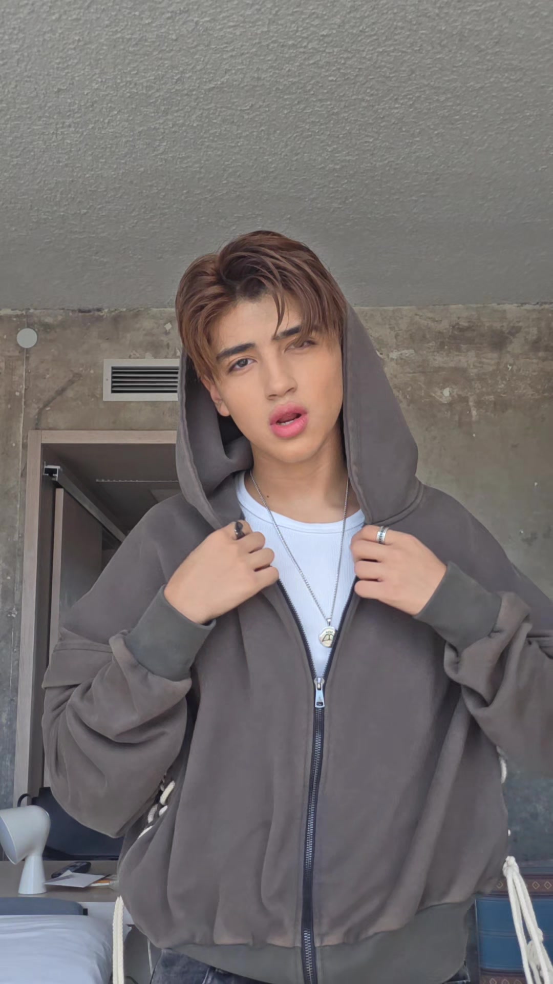 @Kenneth Lavíll