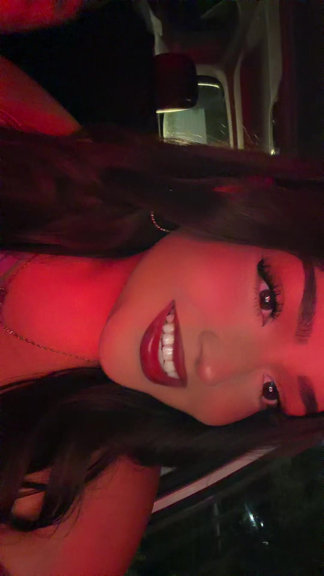 @Ciklaly Fernandez