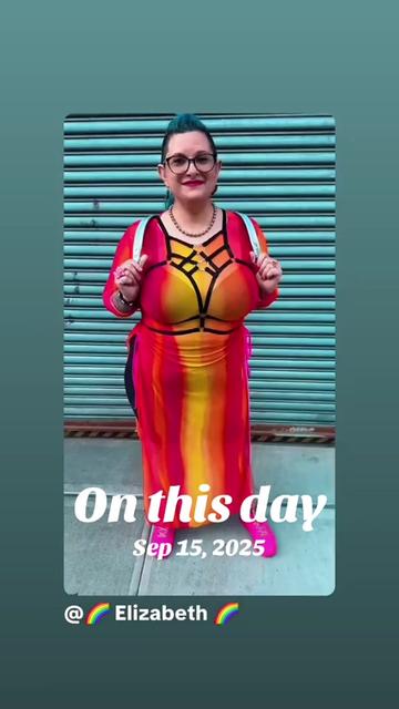 @♥️☮️🌈Elizabeth♥️☮️🌈