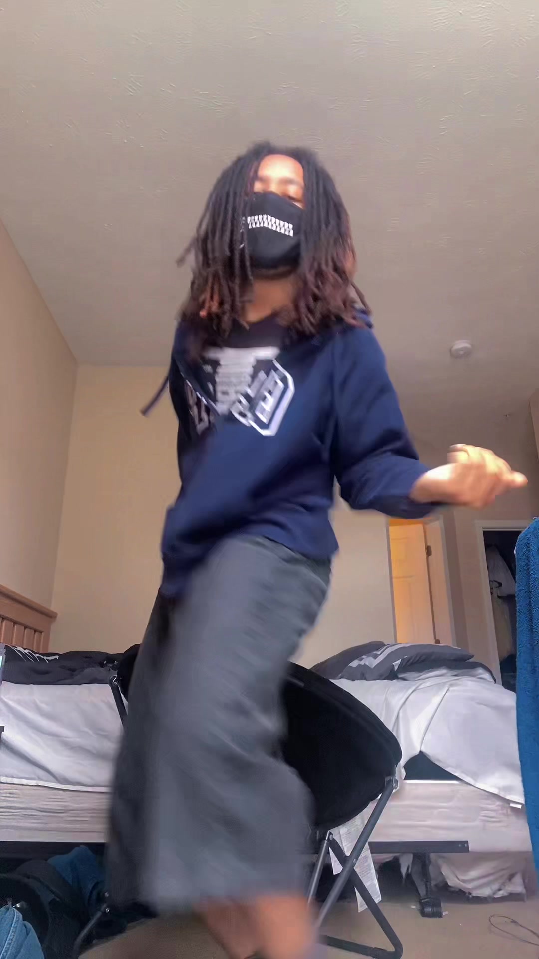 @Ay_Dot