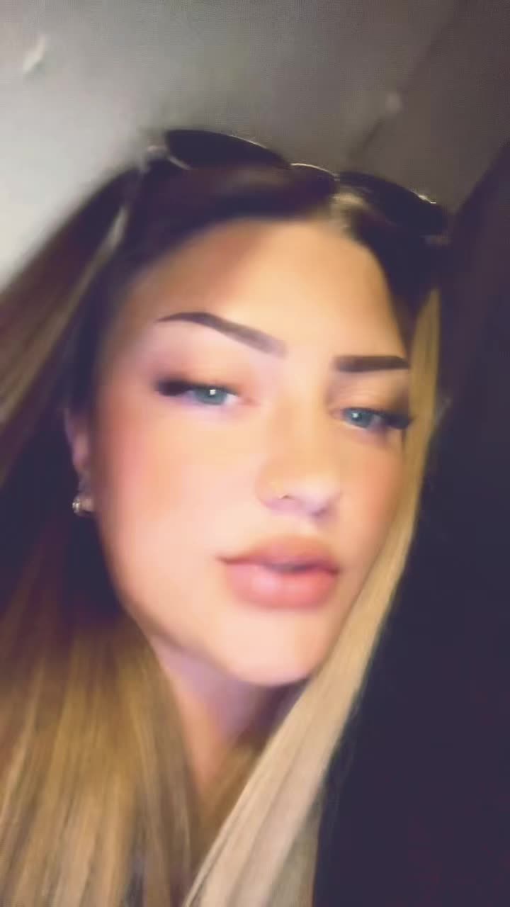 @Lisa_