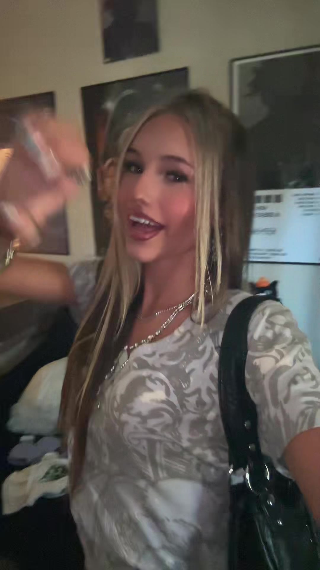 @.carleygardenhour
