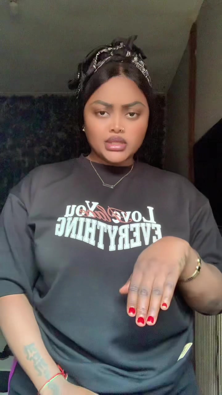 @Bk fille de grâce 💫🦋☘️🇨🇩
