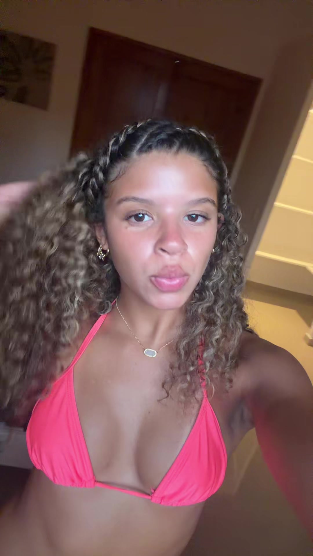 @hennyy