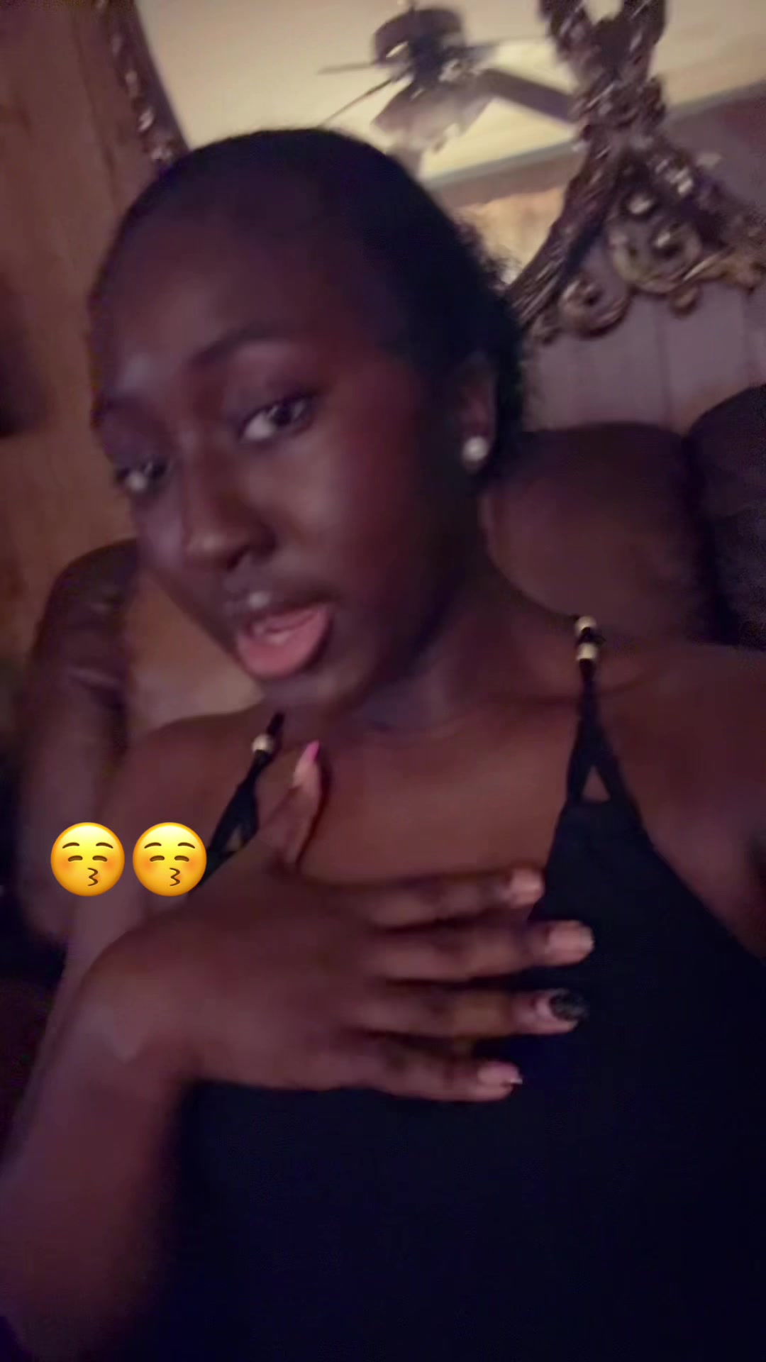 @️